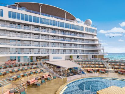 Trải nghiệm siêu du thuyền Disney Adventure