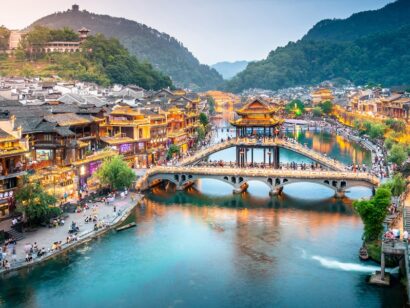 Phượng Hoàng cổ trấn