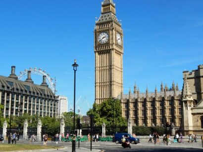 Tháp đồng hồ Big Ben