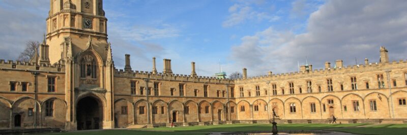 Nhà thờ đại học Đức Mẹ Đồng Trinh Mary